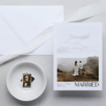 Anúncio Casamento de Código QR com Script de Foto Mínimo C<br><div class="desc">Certifique-se de que seu anúncio de casamento tenha o fator "WOW"! Nosso convite para a recepção do anúncio de casamento com o Código QR do Script de Foto Minimalista Moderno Casado 3 é a forma perfeita de anunciar seu dia especial com estilo. A frente da placa apresenta uma colagem de...</div>