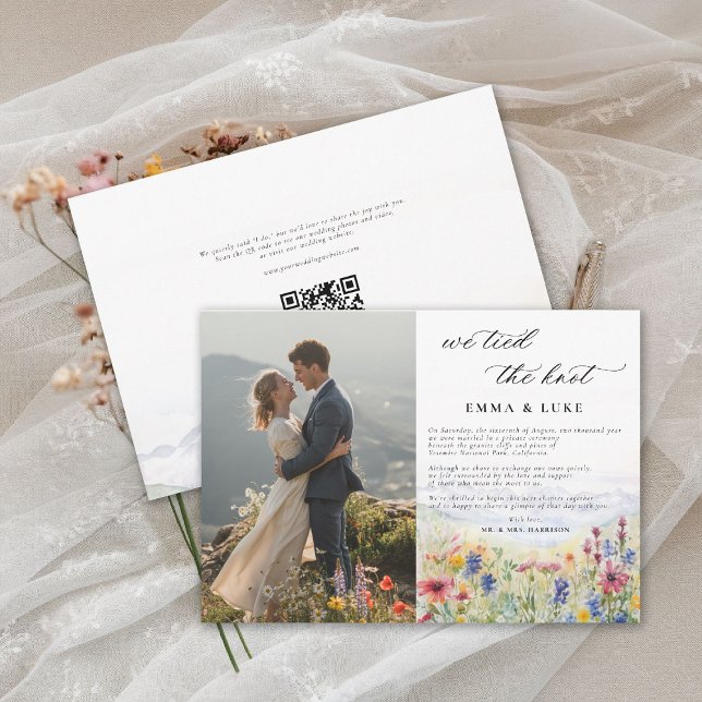 Anúncio Casamento Fotografia QR Montanha Flores Silvestres (elopement wedding announcement card qr code mountain wildflowers meadow watercolor photo qr modern)
