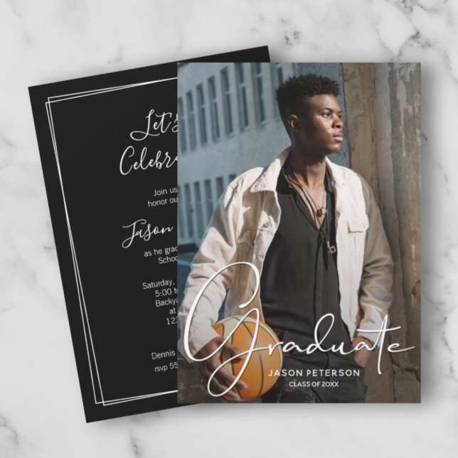 Anúncio Celebrar Graduação de Foto do Formando (Criador carregado)