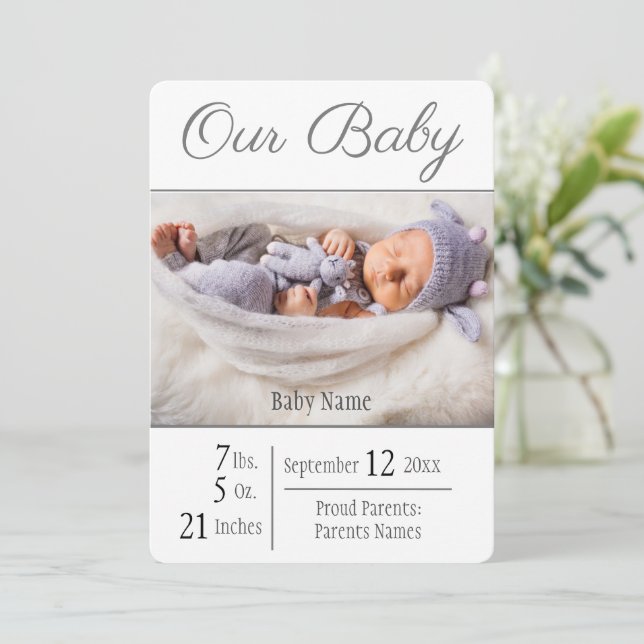 Anúncio Cinza Fotográfica de Nascimento Nosso Bebê (Em pé/Frente)