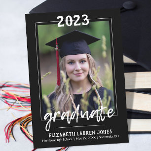 Anúncio Classe de graduação clássica em preto e branco em 