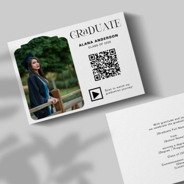 Anúncio Código QR de Foto de Formatura Moderna Minimal Arc (Criador carregado)