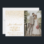 Anúncio Coleção de Casamentos Vintage Glam Dourado Confett<br><div class="desc">Diga a todos que você fez isso,  seu casado em estilo com esses cartões de anúncio de casamento elegantes e trendentes. O design é fácil de personalizar com o seu texto de eventos especiais e sua família e amigos ficarão entusiasmados quando receberem esses cartões de anúncio de casamento fabulosos.</div>