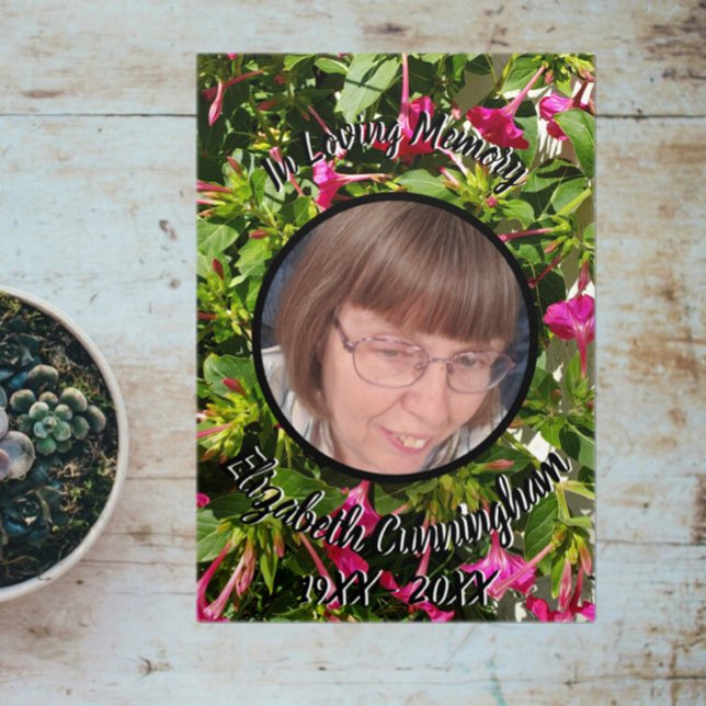 Anúncio Com Dobra Tripla Floral Four O'Clock's Patch Cinco Foto Memorial (Criador carregado)