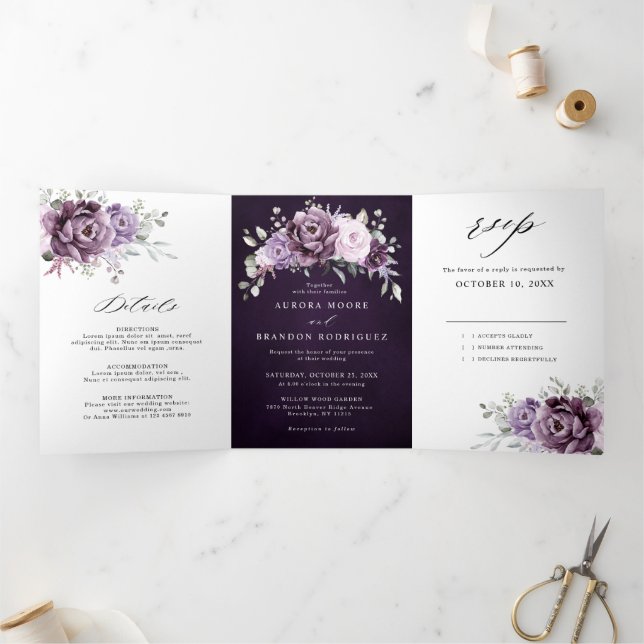 Anúncio Com Dobra Tripla Tons de Flores de Púrpura Empoeirada Casamento Flo (Dentro)