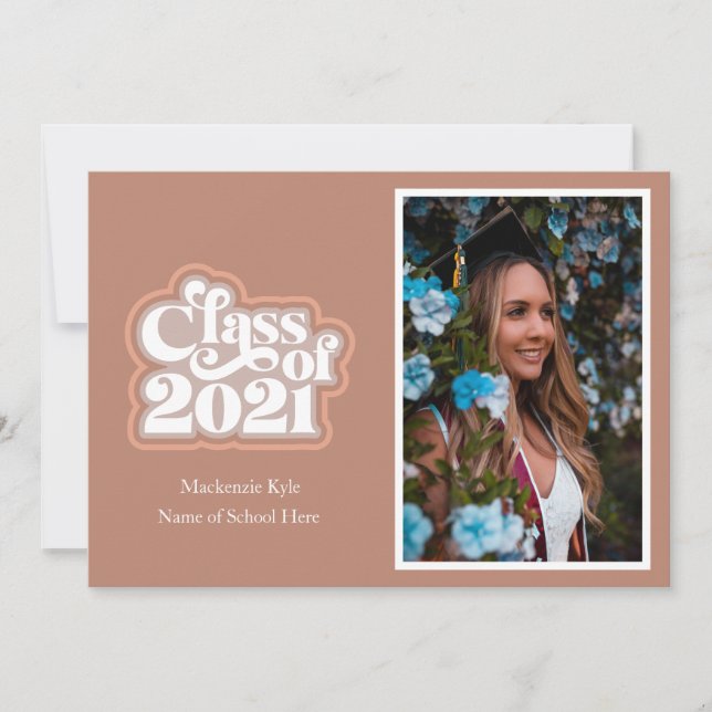 Anúncio da Turma de 2021 Rosa Retro Moderno (Frente)