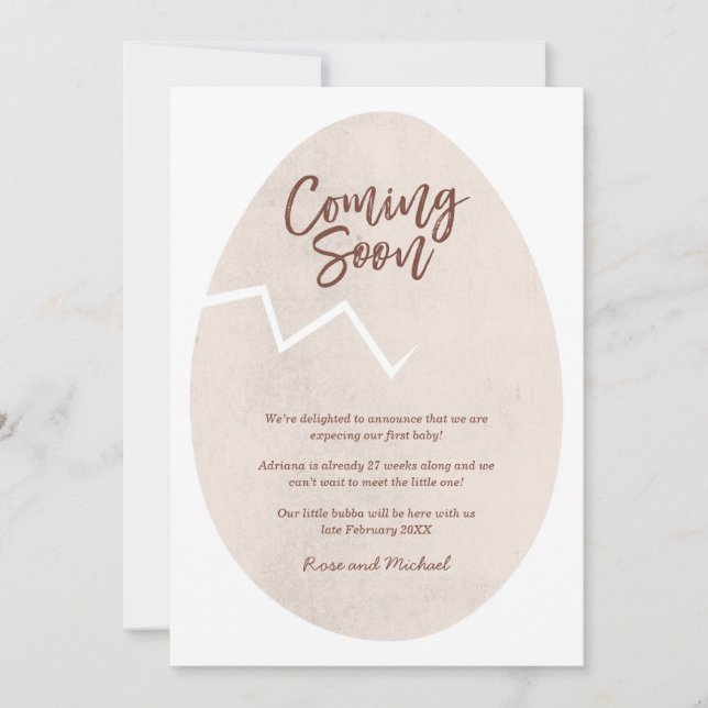 Anúncio de Bebê Cracked Egg Chegando Em Breve (Frente)