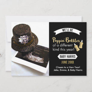 Anúncio de Bebê no Ano Novo com Rolhas Estourando