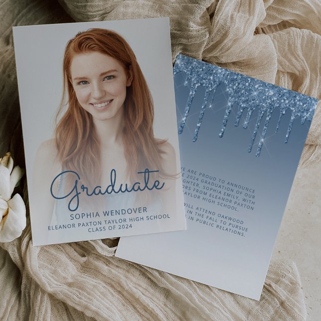 Anúncio de Formatura com Brilho Azul de 2026 (Criador carregado)