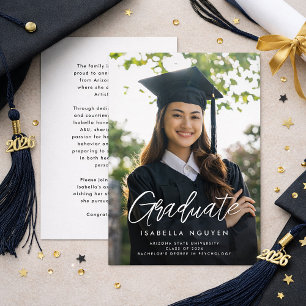 Anúncio de formatura com foto moderna de graduado