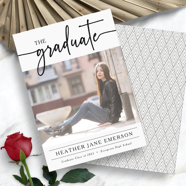 Anúncio de Formatura Preto e Branco (Black and White Photo Graduation Announcement by Painted Paperie
)