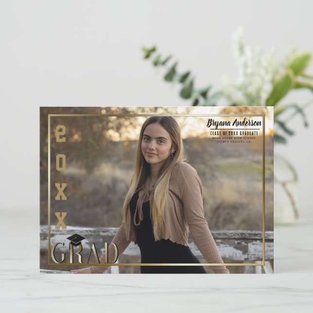 Anúncio de Foto de Formatura com Bordas Douradas G (Em pé/Frente)