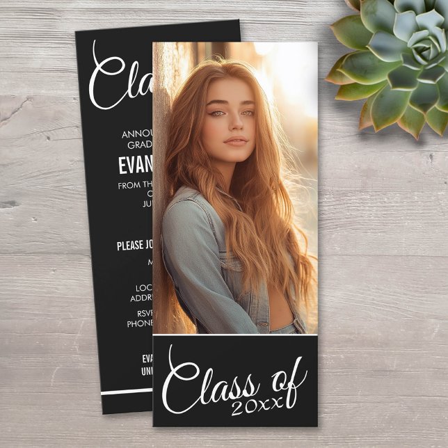Anúncio de Foto de Formatura Moderna e Festa (Classic Photo Graduation Announcement)