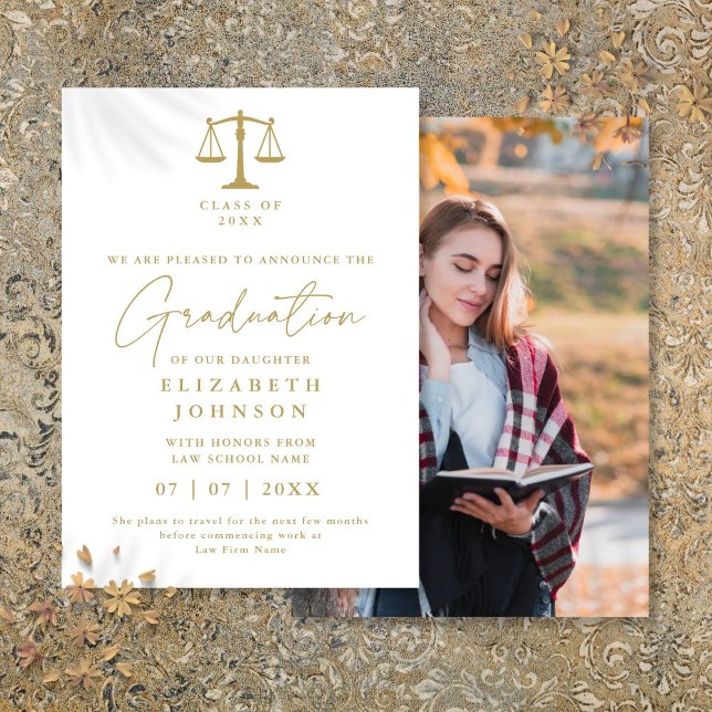 Anúncio de Foto de Graduação em Direito Branco e D (White And Gold Law Graduation Photo Announcement)