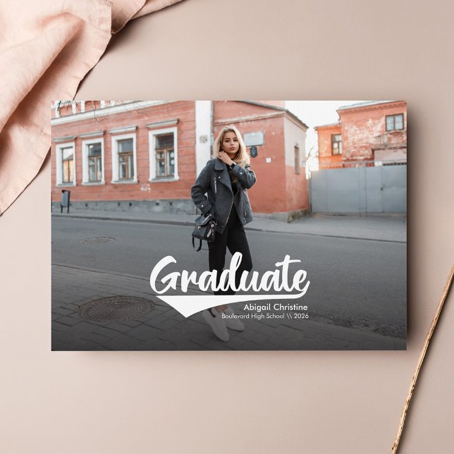 Anúncio de Foto Moderna de Graduação 2025 (Graduation 2024 Photo Announcement Magnet)