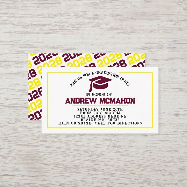 Anúncio de Graduação Amarelo da Borgonha Inserir (Burgundy, White & Yellow Mini Graduation Invites for Friends, Team Mates or as Inserts!)