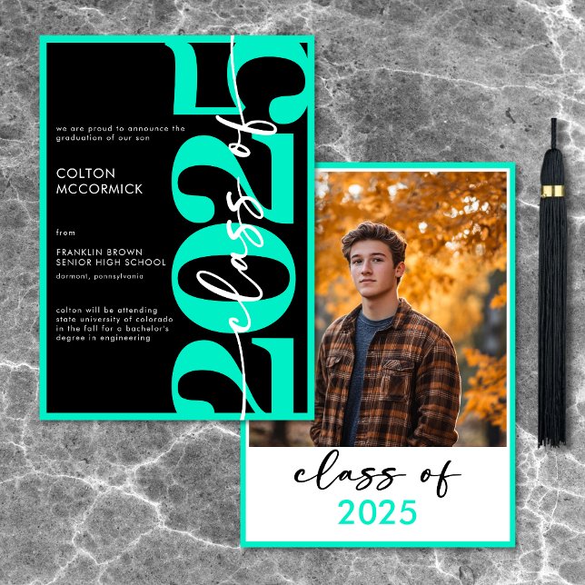 Anúncio de Graduação da Tipografia em Aqua Moderna (Modern Aqua Typography Graduation Announcement)