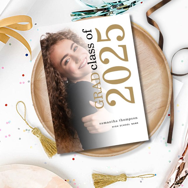 Anúncio de Graduação de Foto Dourada de Formando P (Criador carregado)
