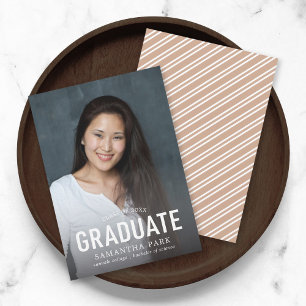 Anúncio de Graduação de Fotografias com Formand