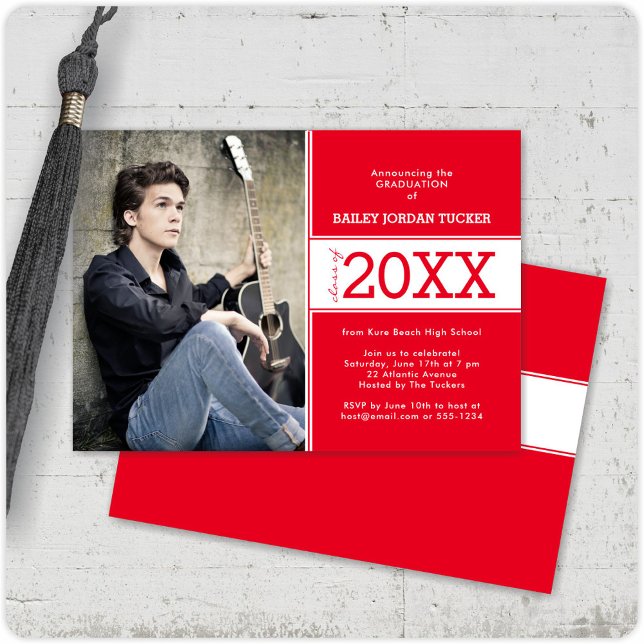 Anúncio de Graduação de Fotos em Branco e Vermelho (Criador carregado)