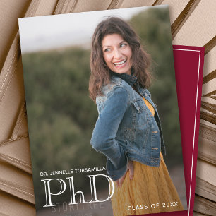 Anúncio de Graduação de PhD com Borgonha Branca