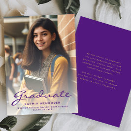 Anúncio de Graduação Dourada em Púrpura 2024