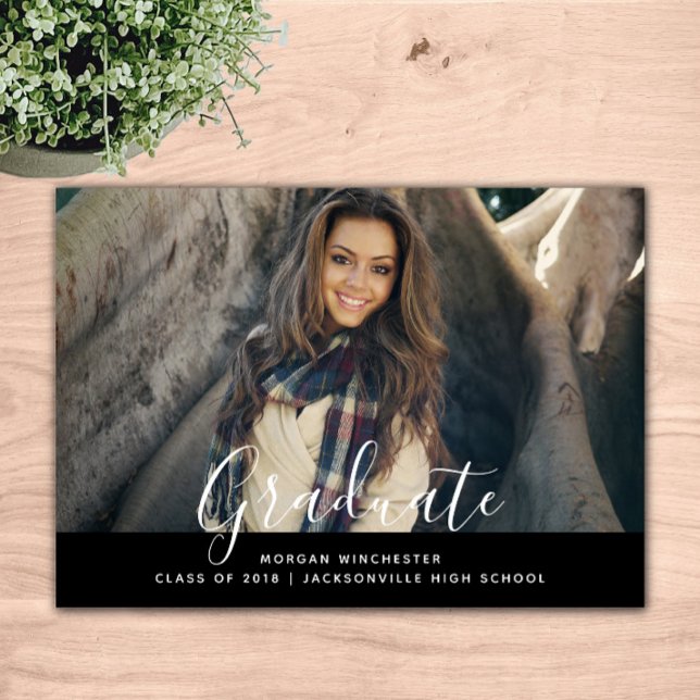 Anúncio de Graduação Elegante Simples | Preto (Black Simple Elegant Graduation Announcement)