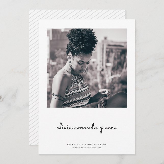 Anúncio de graduação minimalista (Frente/Verso)