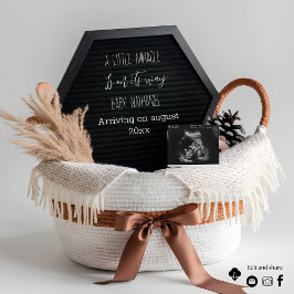 Anúncio de gravidez boho simples e elegante