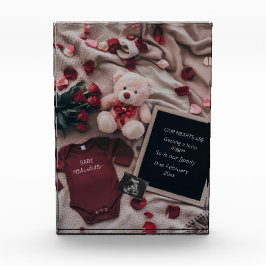 Anúncio de gravidez romântica com Rosas e Ursinhos