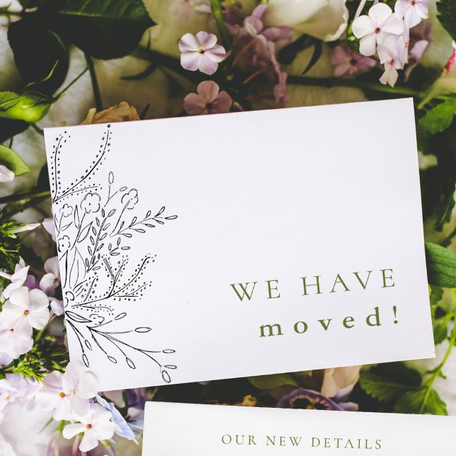 Anúncio de Movimentação de Buquê Excedente (Overflowing Bouquet floral moving announcement card.)