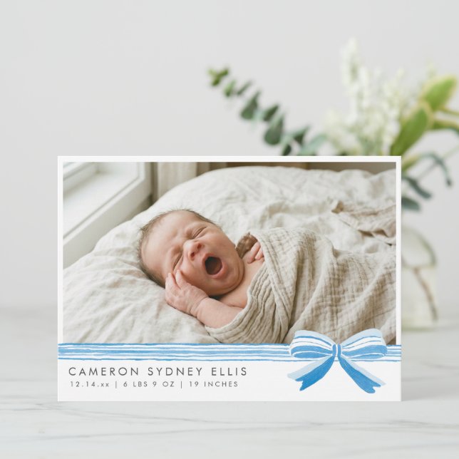Anúncio de Nascimento de Bebê com Arco Azul Modern (Em pé/Frente)
