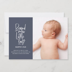 Anúncio de nascimento de uma menina desenhada à mã