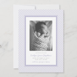 Anúncio de nascimento de xadrez roxo gingham doce