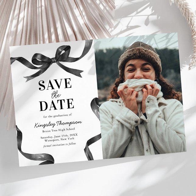 Anúncio de Save the Date de Formatura com Laço Ele (Criador carregado)