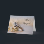 Anúncio do noivado do anel de diamante e das<br><div class="desc">Props e você aceitou! Agora, anuncie seu noivado a ser casado no estilo! Personalize o anel de diamante elegante e perolize o cartão do anúncio do noivado com sua própria nota ou mensagem pessoal para dentro. Este costume elegante nós somos características contratadas do anúncio um o fim acima da fotografia...</div>