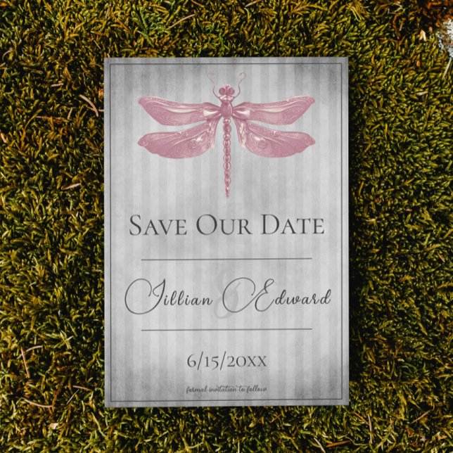 Anúncio Dragonfly com Jogo Rosa Salve a Data (Pink Jeweled Dragonfly Save the Date Wedding Announcement)