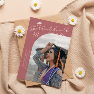 Anúncio Ela Acreditou Rosa Graduada Curva Foto