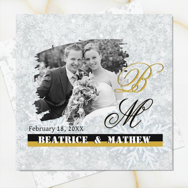 Anúncio Elegant Wedding Winter Photo / Monogram (Winter Wedding Announcement Card / Anniversary)
