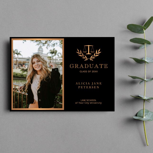 Anúncio Escala de advogado da justiça dourado negro 2024 g (Criador carregado)