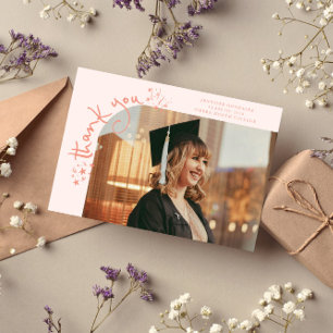 Anúncio Estrelas Excêntricas Foto de Graduação em Pêssego 