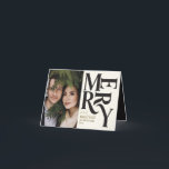 Anúncio feliz de Vintage e casamento com fotos de Natal<br><div class="desc">feliz de efeito preto e ouro e cartão de casamento de fotos de Natal casado. Parte de uma coleção de feriados ousada.</div>