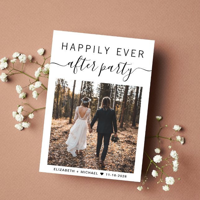 Anúncio Festa de Casamento QR Code Foto Felizes para Sempr (An chic Happily Ever After Party Invitation to set the tone for an unforgettable event)