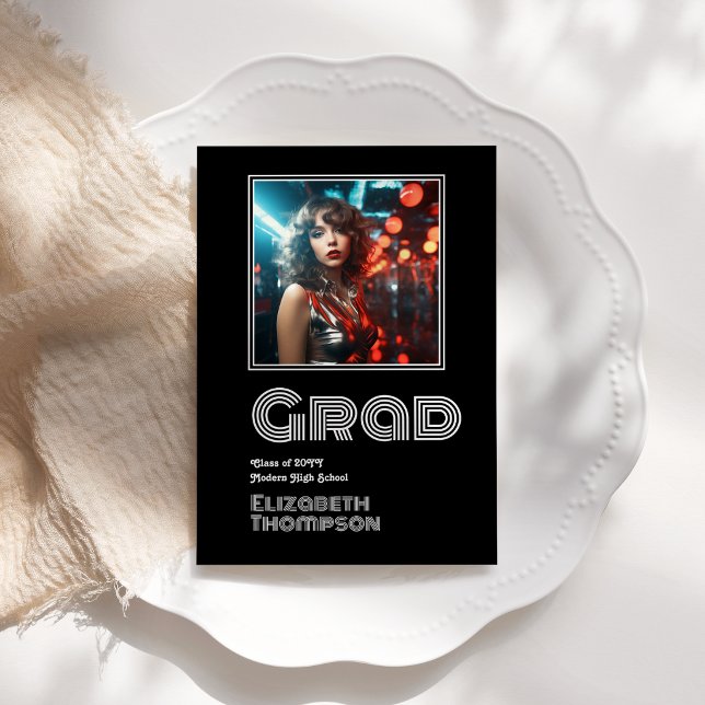 Anúncio Foto de Formatura com Estilo Retro Ousado de Disco (Bold Retro Disco Graduation Photo Announcement)