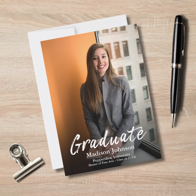 Anúncio Foto de Graduação de Script Branco Profissional Mo (Criador carregado)