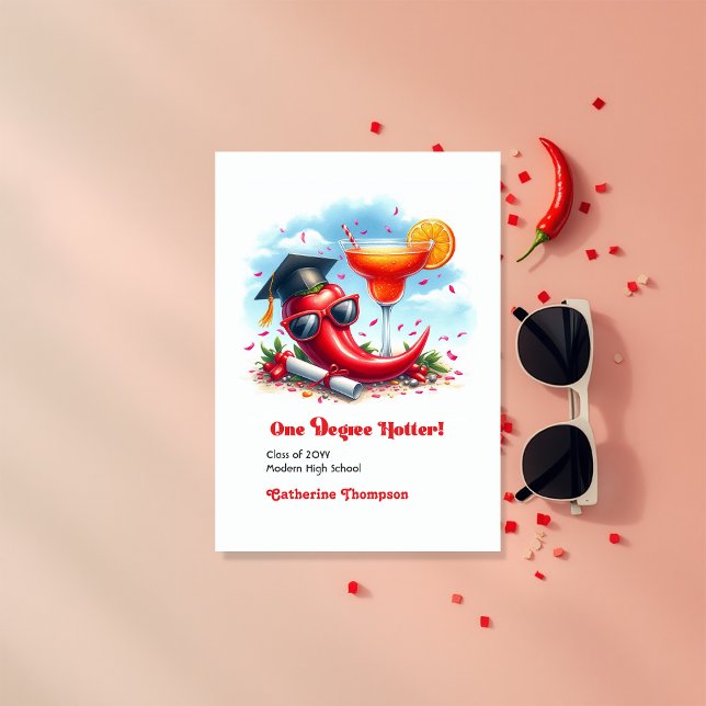 Anúncio Foto de Graduação de Um Grau Mais Ativo (One Degree Hotter Graduation Photo Announcement)