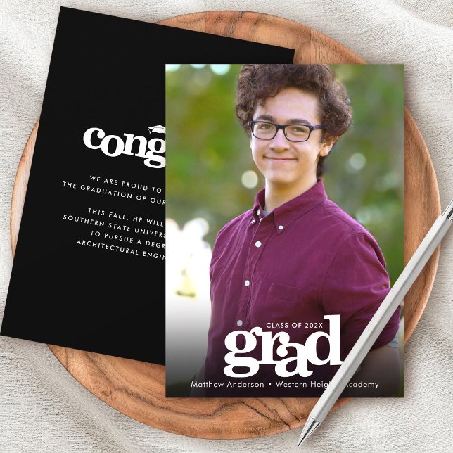 Anúncio Foto de graduação: simples tipografia ousada moder (Criador carregado)