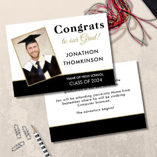 Anúncio Foto de Graduado Preto e Branco Parabéns Graduação