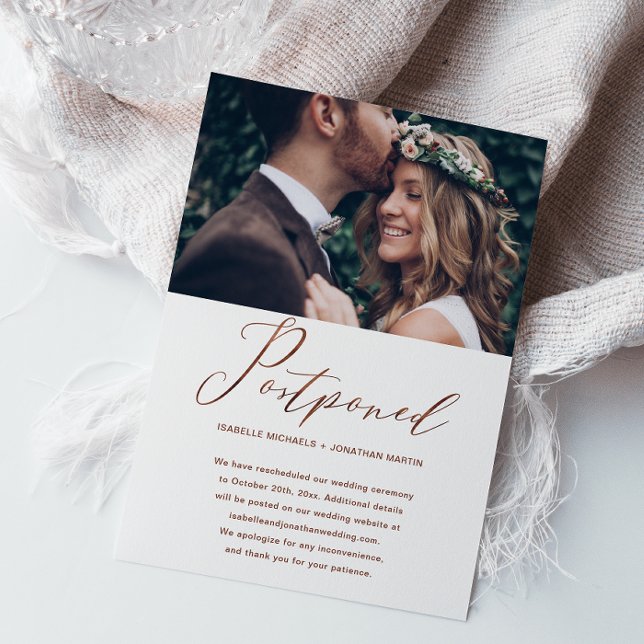 Anúncio Foto de nova data de adiamento de casamento em fal (Criador carregado)