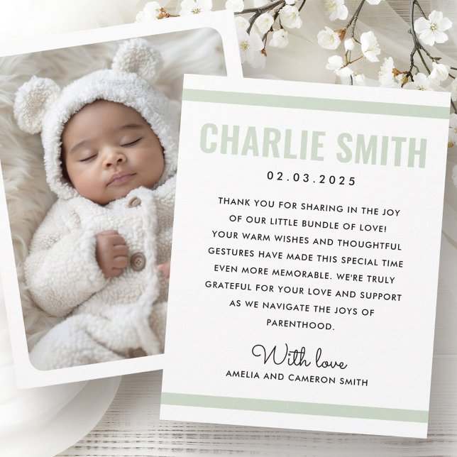 Anúncio Foto de novo bebê branco verde moderno (Modern sage green white new baby birth photo announcement)